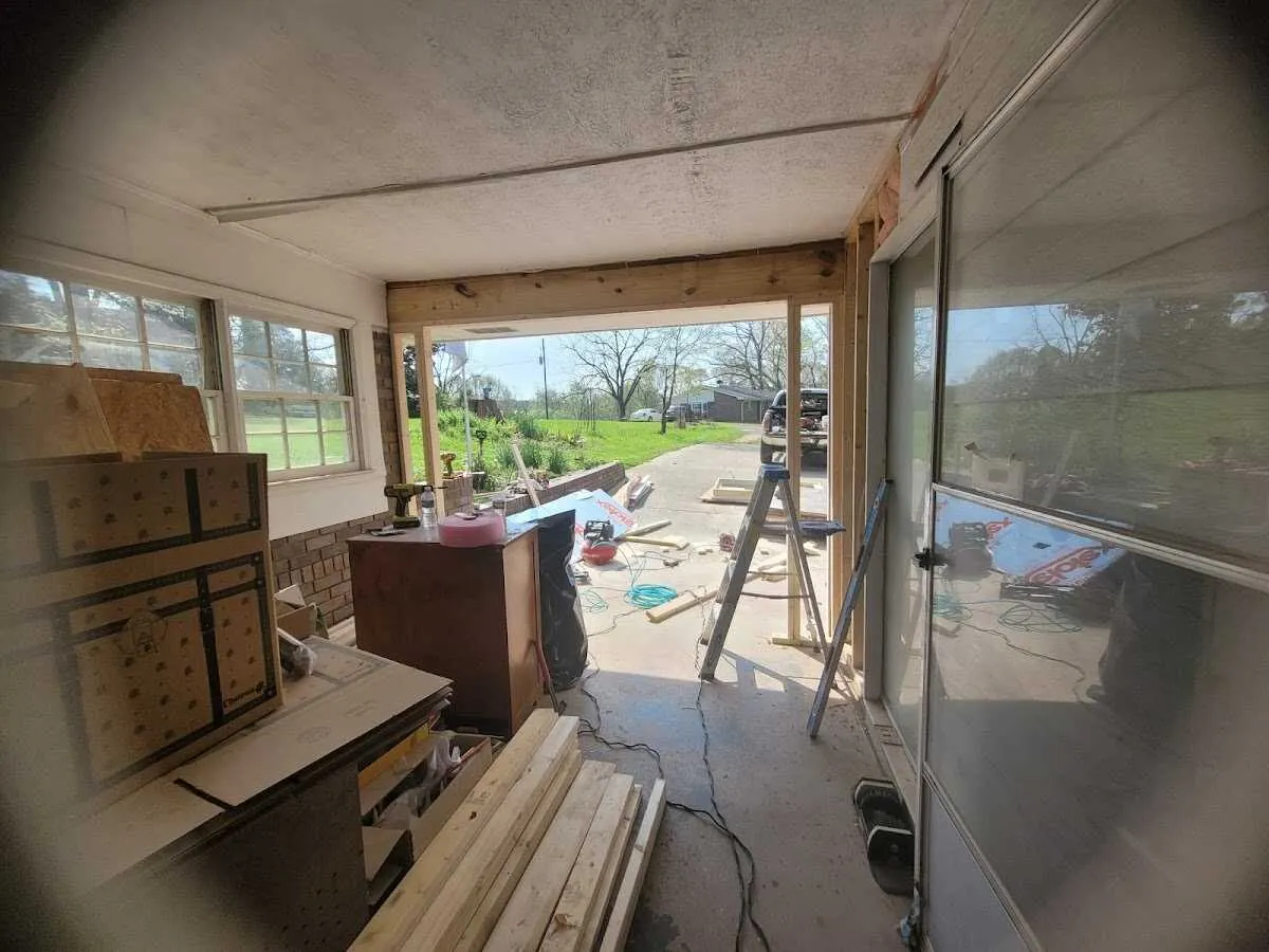 Air movers and dehumidifier for Water Mitigation Services in Grant-Valkaria